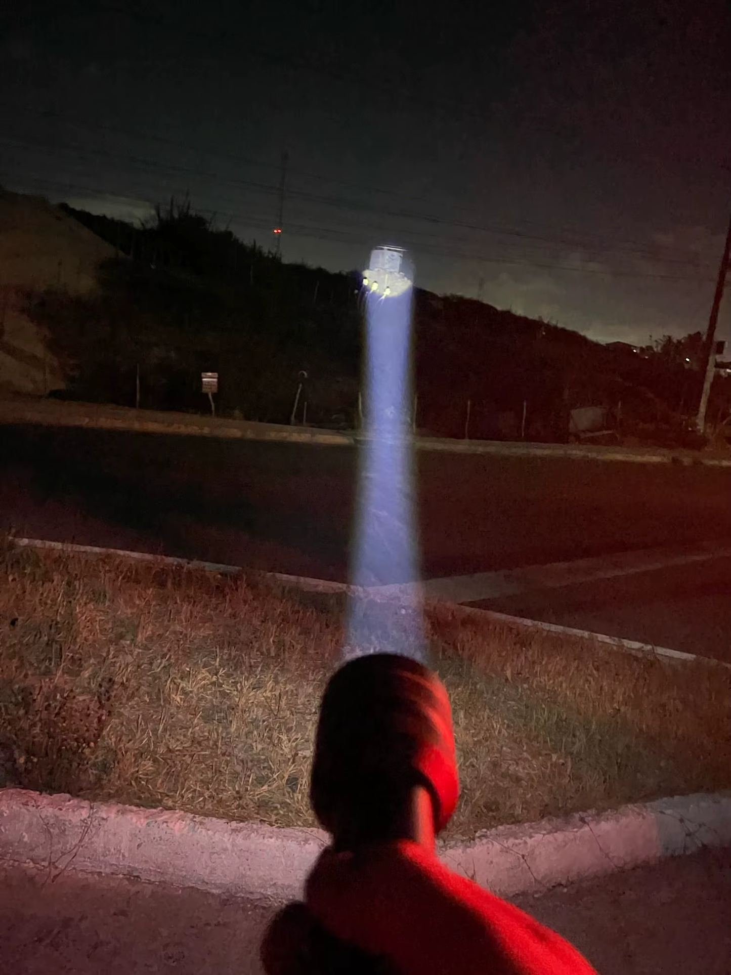 Linterna Tactica LED para Policías, Guardias e Inspectores